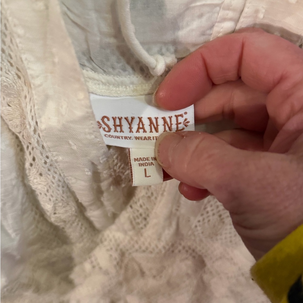 Shyanne Cream Eyelet Lace Dress - Picture 3 of 3